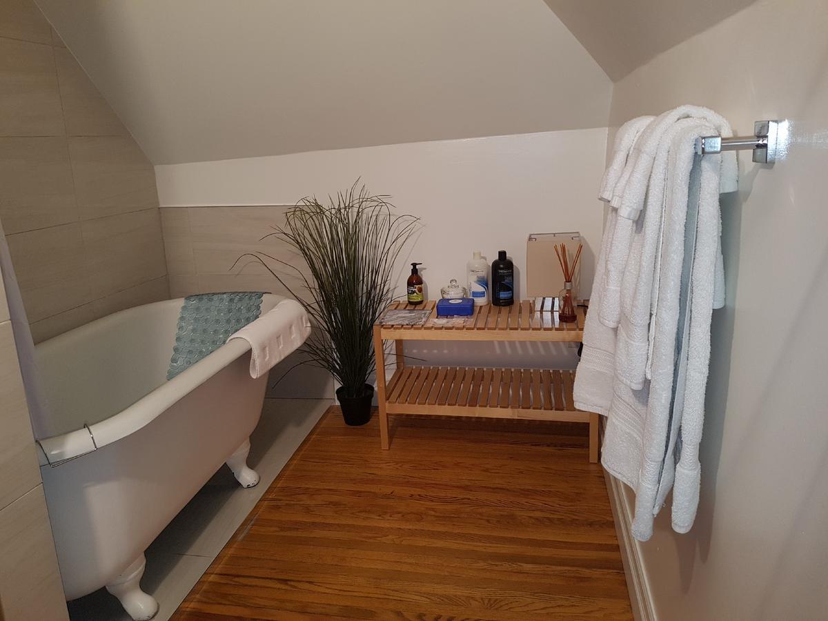 Les Trois Erables Boutique Inn ウェークフィールド エクステリア 写真