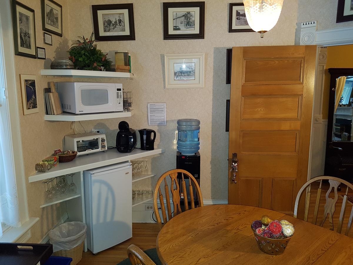 Les Trois Erables Boutique Inn ウェークフィールド エクステリア 写真